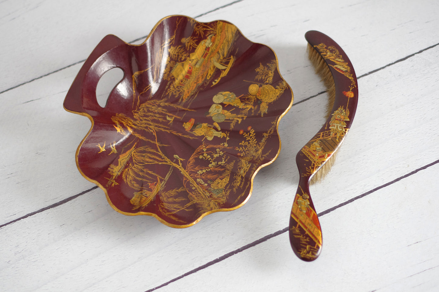 Ramasse-miettes époque Napoléon III. Décor Japonisant