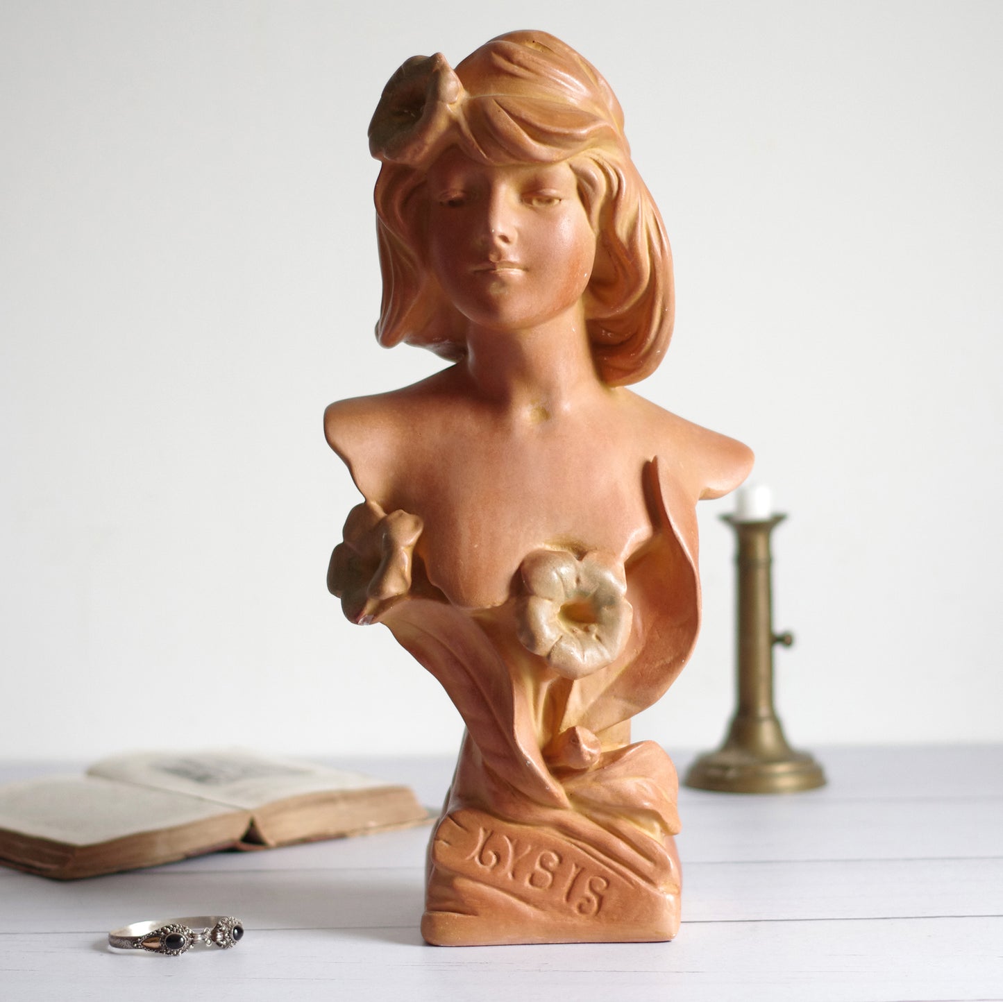 Buste de femme art nouveau Lysis en plâtre