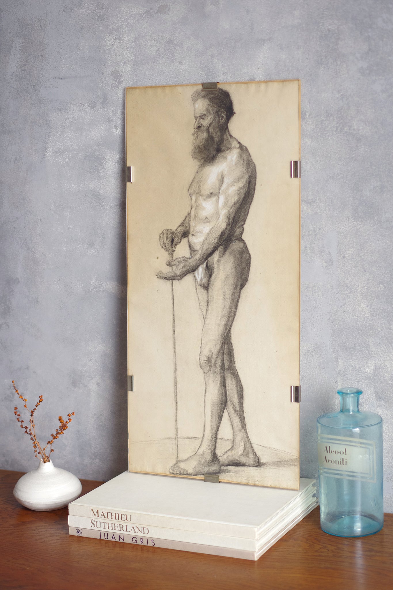 Étude de nu masculin dessin au fusain . homme barbu