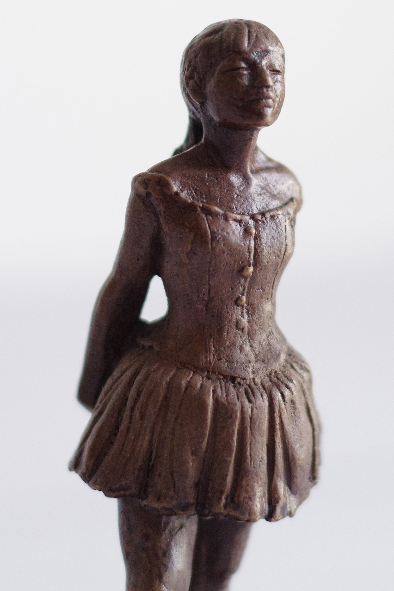 Figurine en bronze. La Petite Danseuse. Edgar Degas